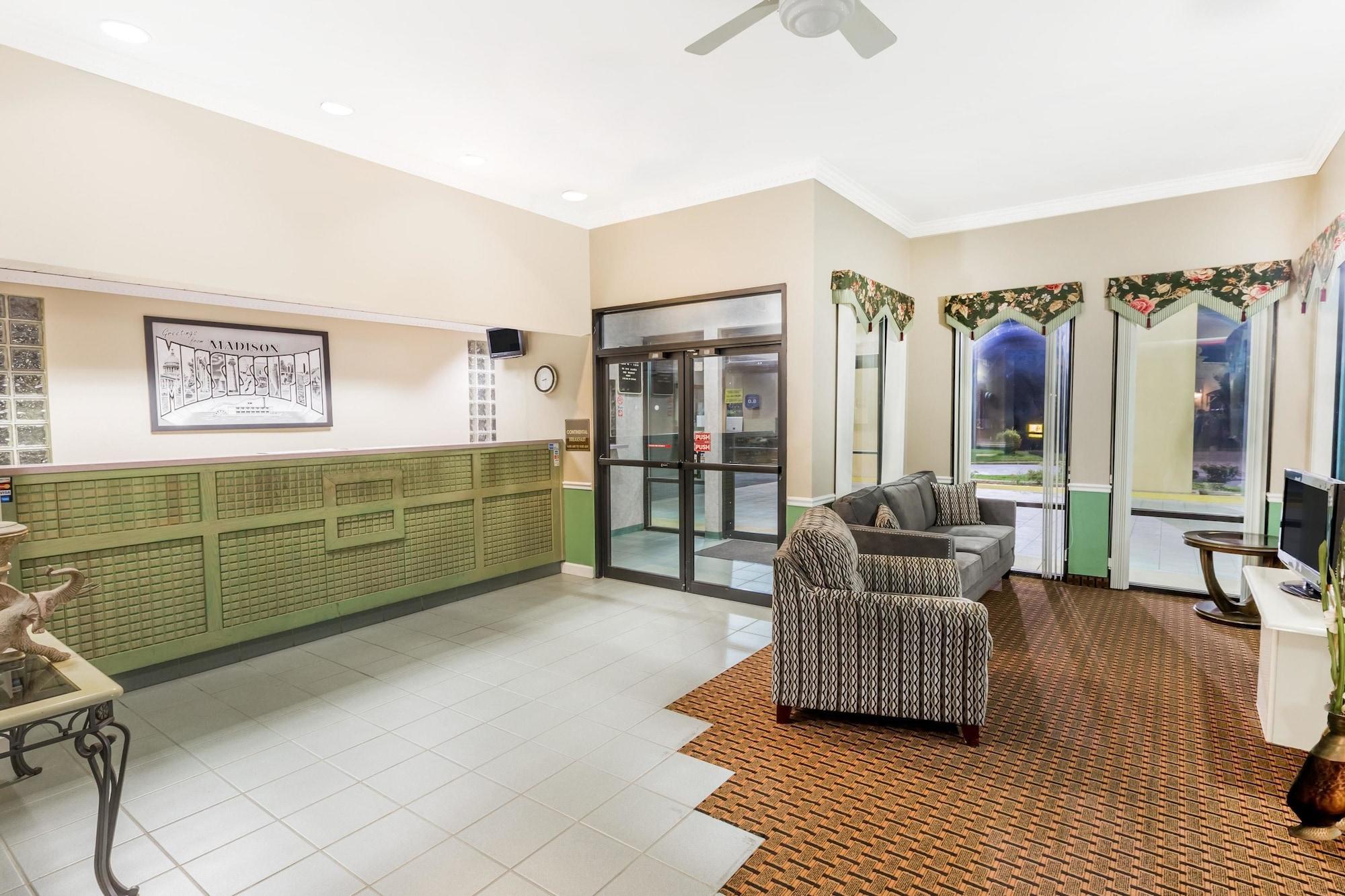 Super 8 By Wyndham Madison/Ridgeland Area Hotel Exterior photo